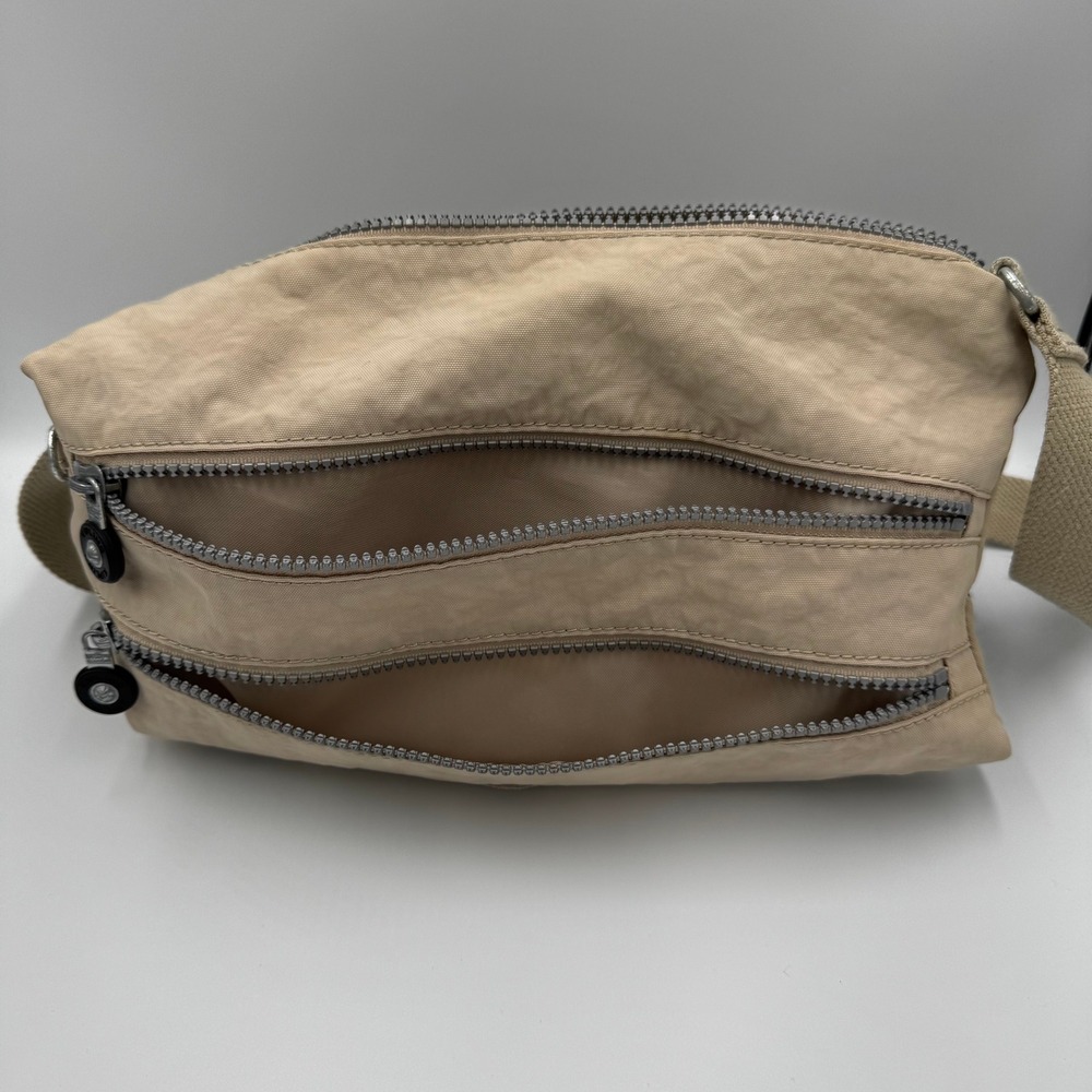Kipling Alvar Printed Crossbody Bag - Sign Beige Embossed - Great Condition! - Picture 3 of 6